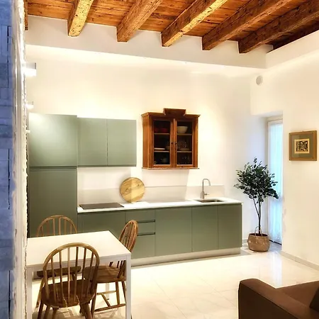 Althamer Palace Apartment *