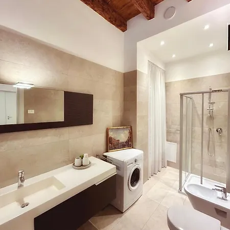 Althamer Palace Apartment *